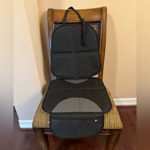 SafeFit car seat protector- Excellent condition